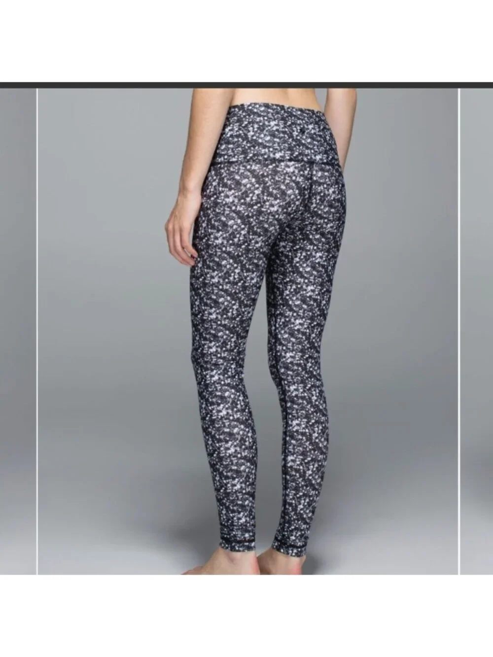 Lululemon Shine Tight (Roll Down) Shimmy Shimmer Black White